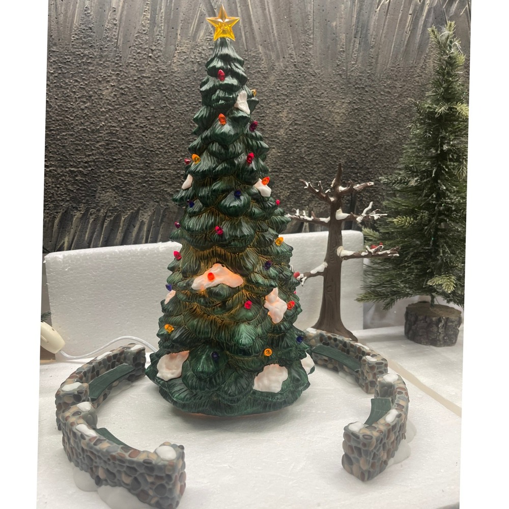 Dept 56 Heritage Village TOWN TREE Set 5565-4 Porcelain Lighted Tree Benches